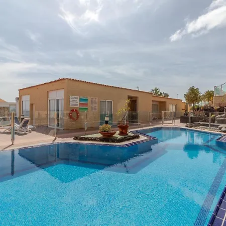 Flatguest + + 2bdr + Pool Коста Калма