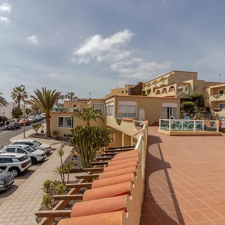 Flatguest + + 2bdr + Pool Appartement *