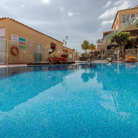 Flatguest + + 2bdr + Pool * Κόστα Κάλμα