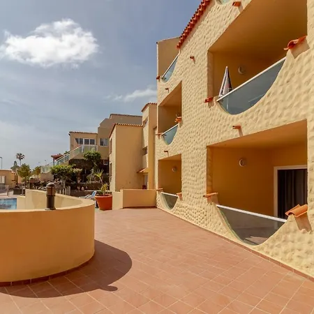 Flatguest + + 2bdr + Pool Κόστα Κάλμα